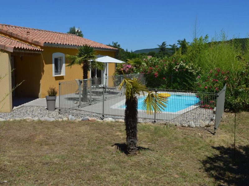Comfortable villa with private swimming pool and close to the Ardèche River