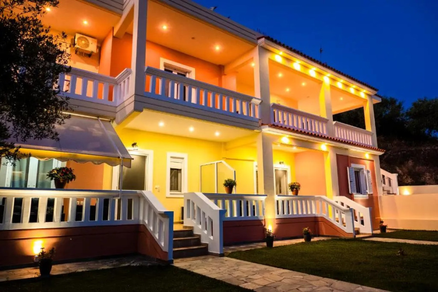 Τα ανετα διαμμερισματα του Λεκα Α2