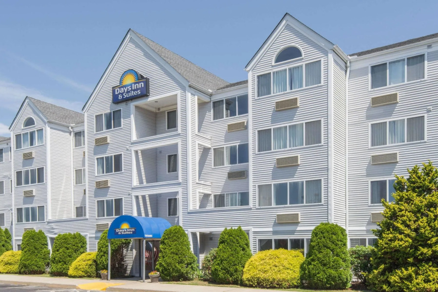 Days Inn & Suites Groton