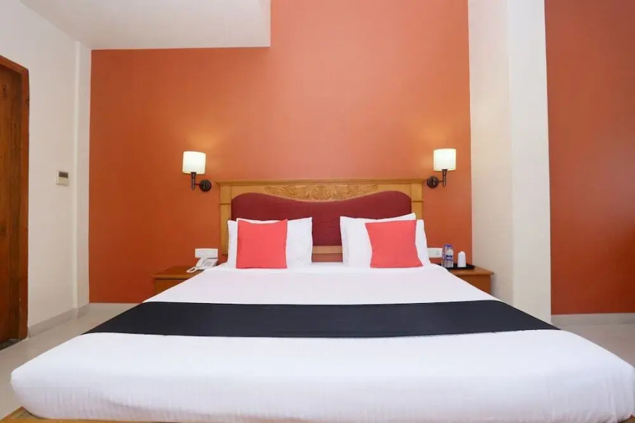 Capital O 45944 Club 7