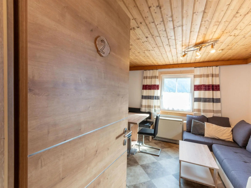 Romantic apartment in Bramberg with garden