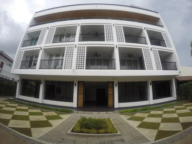 Vivace Hotel (SHA Certified)