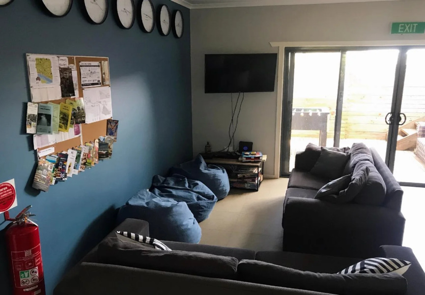 The 13th Apostle Backpackers