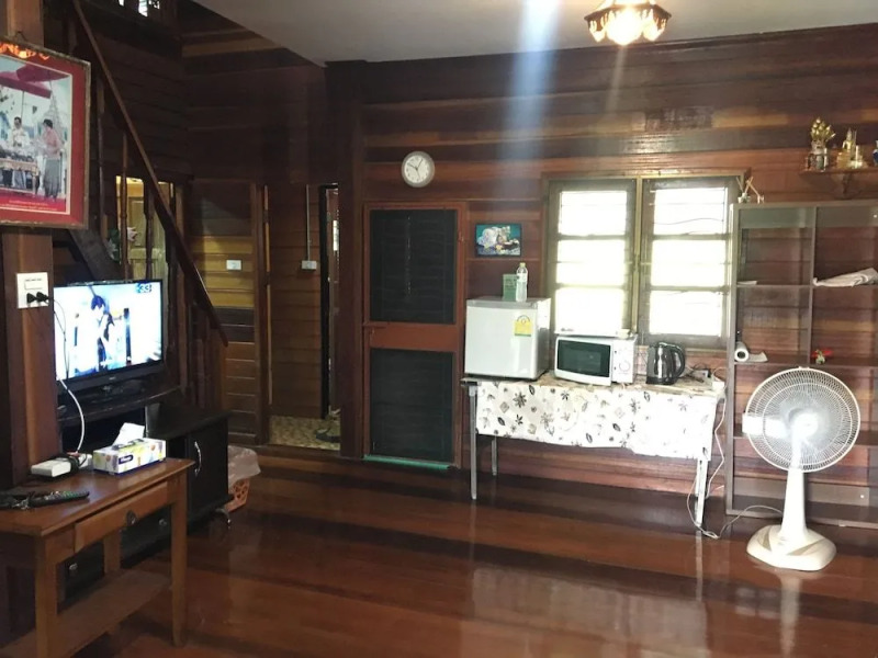 Baan Suan View Dee Homestay