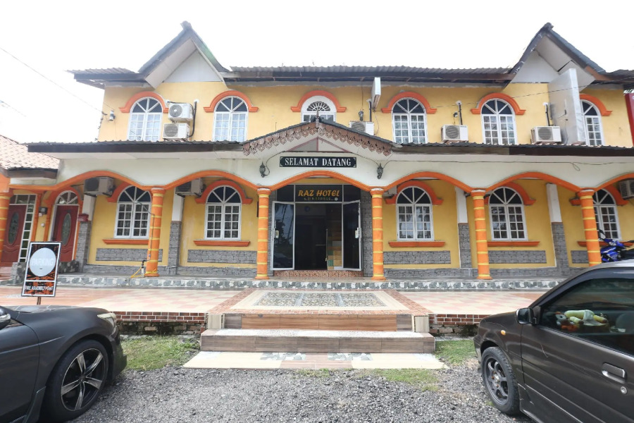 OYO 89819 Raz Hotel Kelulut