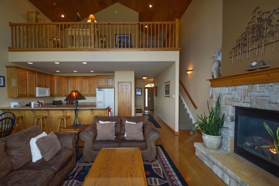 Amazing Overlook 3 Bedroom Townhome