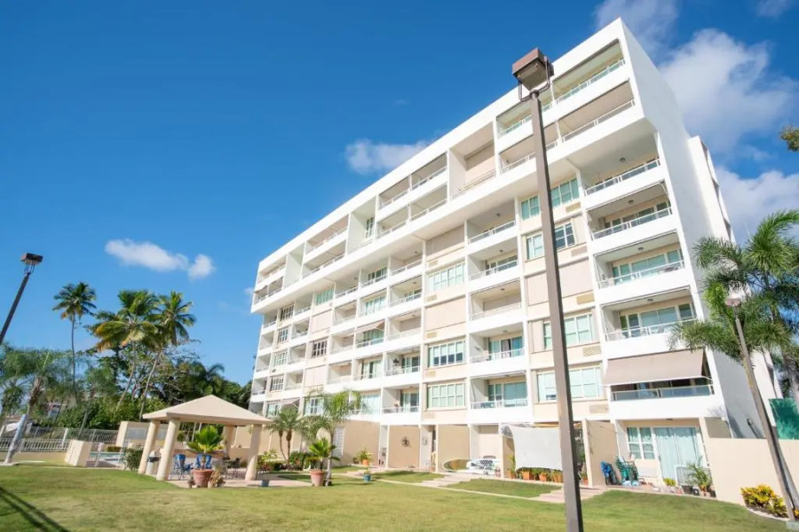 Beachfront Penthouse with Ocean and Sunset Views at Pelican Reef #703