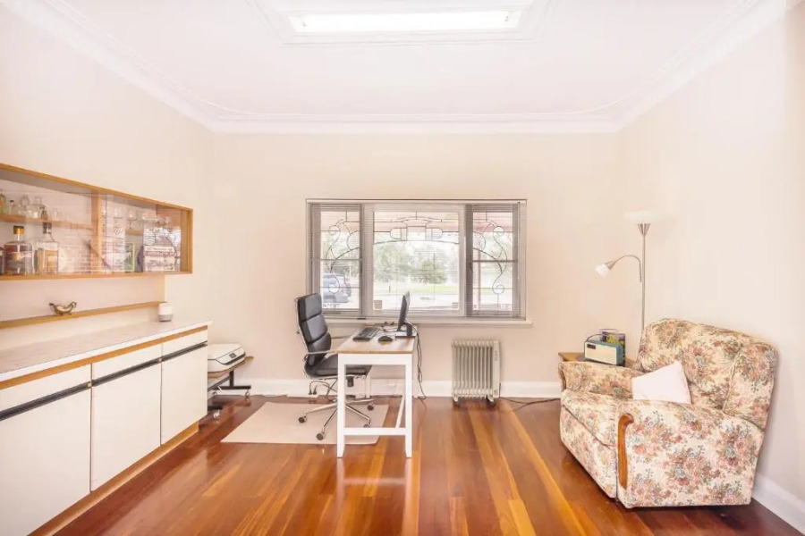 River Views in the Heart of Town