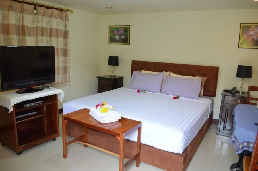 Home Stay Stc Bed And Breakfast