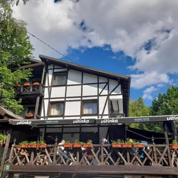 Queen Teuta Palace Resort