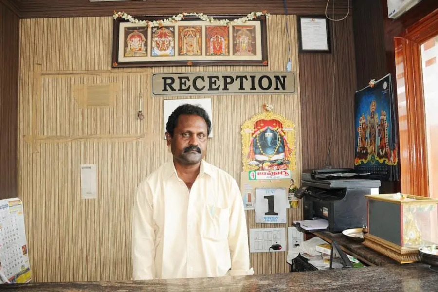 Hotel Adarsh Residency