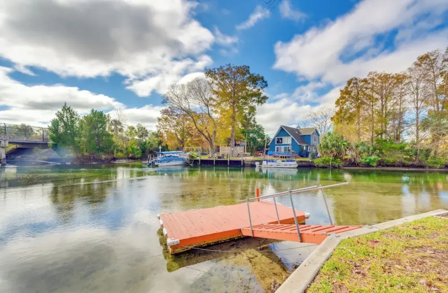 Weeki Wachee River Home on Main River by Park!