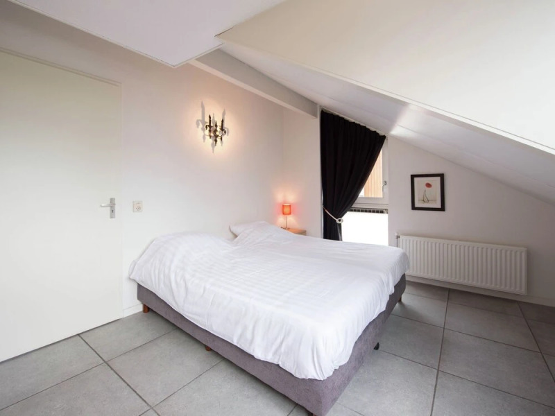 Nice House with Dishwasher, Not Far From Amsterdam