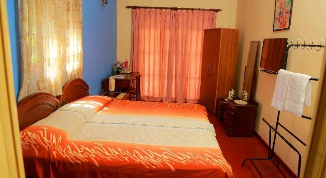 Holiday Nest Bed and Breakfast