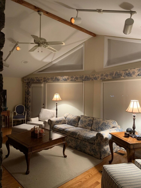 Waterfront Cottage 4 BD by GLOBALSTAY