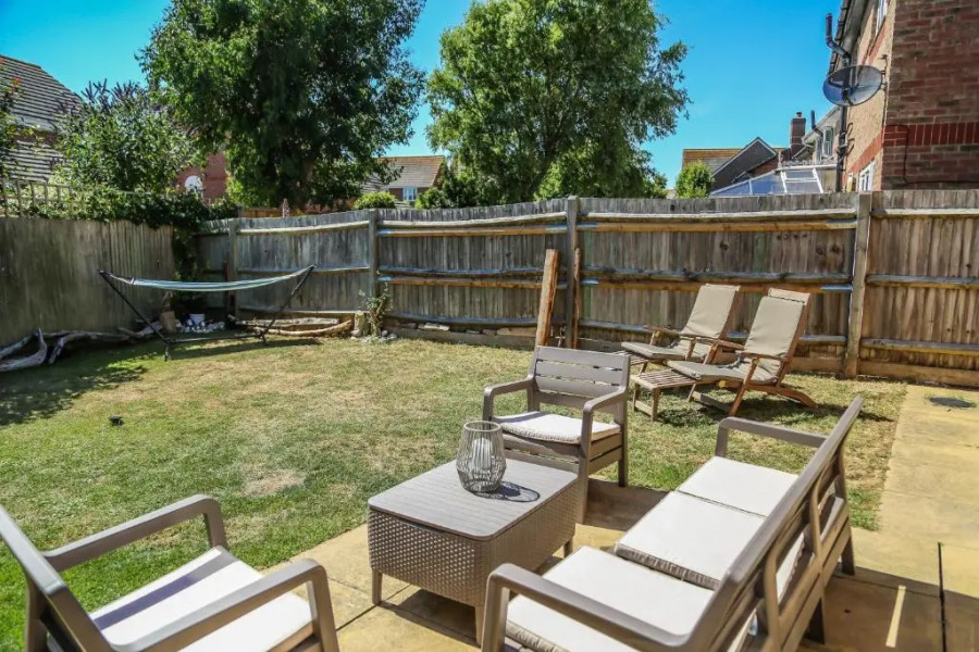 Seascape - 4 bed Home in Bracklesham Bay