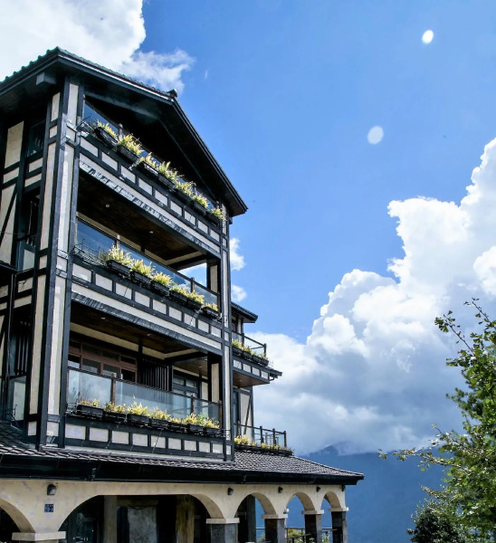 Impression Nordic Manor Club