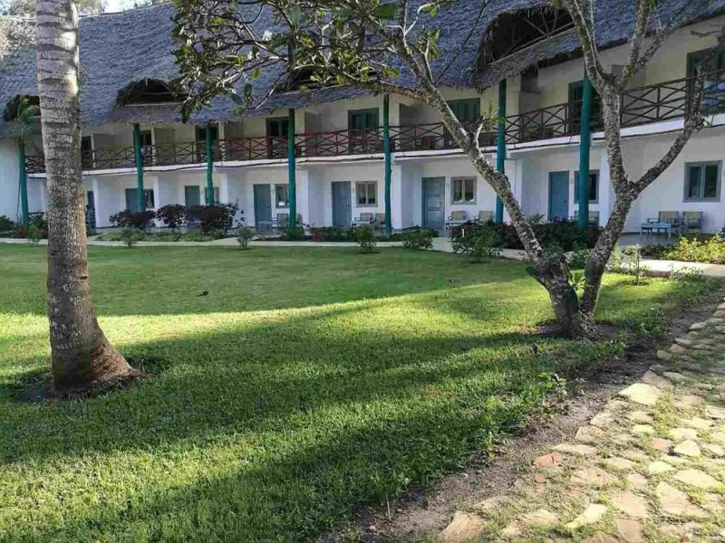 Coral Reef Beach Resort