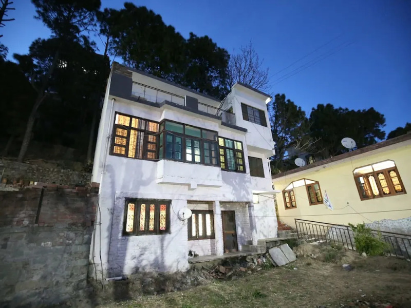 OYO 12307 Home Cozy 2BHK Parwanoo Kasauli