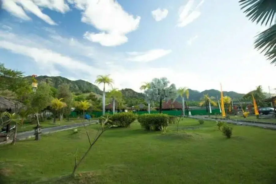 Segara Bukit Seaside Cottages
