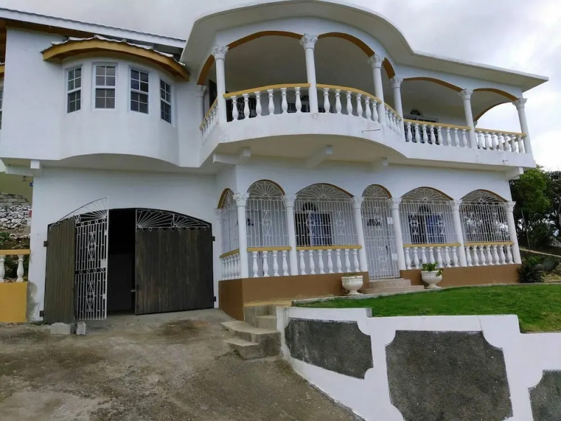 Remarkable 2-bed Villa in Fair Prospect Sea View