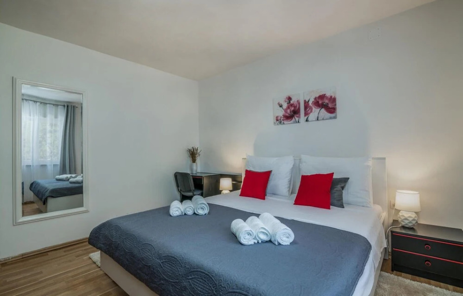 Beautiful Home in Kras With Wifi and 3 Bedrooms