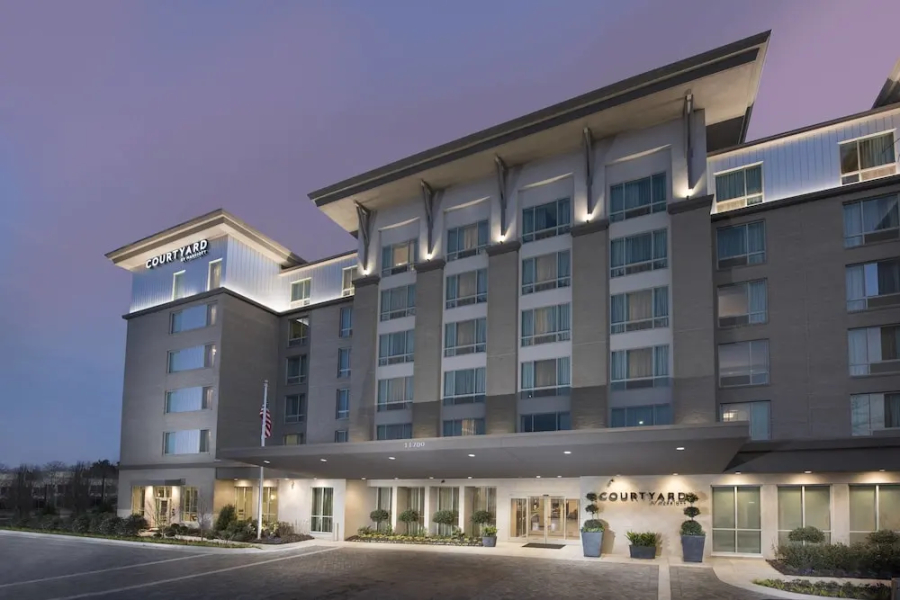 Courtyard Atlanta Alpharetta/Avalon Area