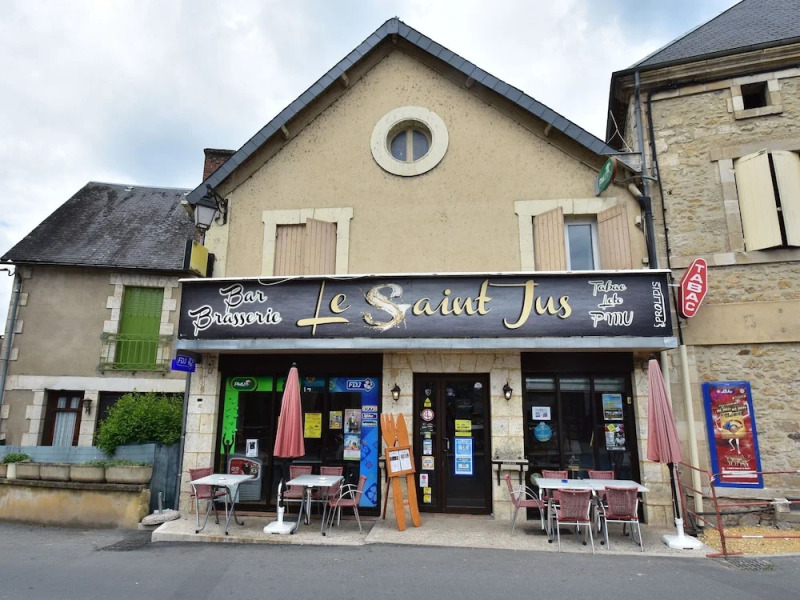 Gorgeous Villa in St. Julien-de-lampon With Private Pool & Centre Nearby