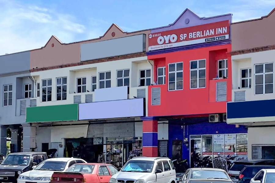 OYO 89820 Sp Berlian Inn