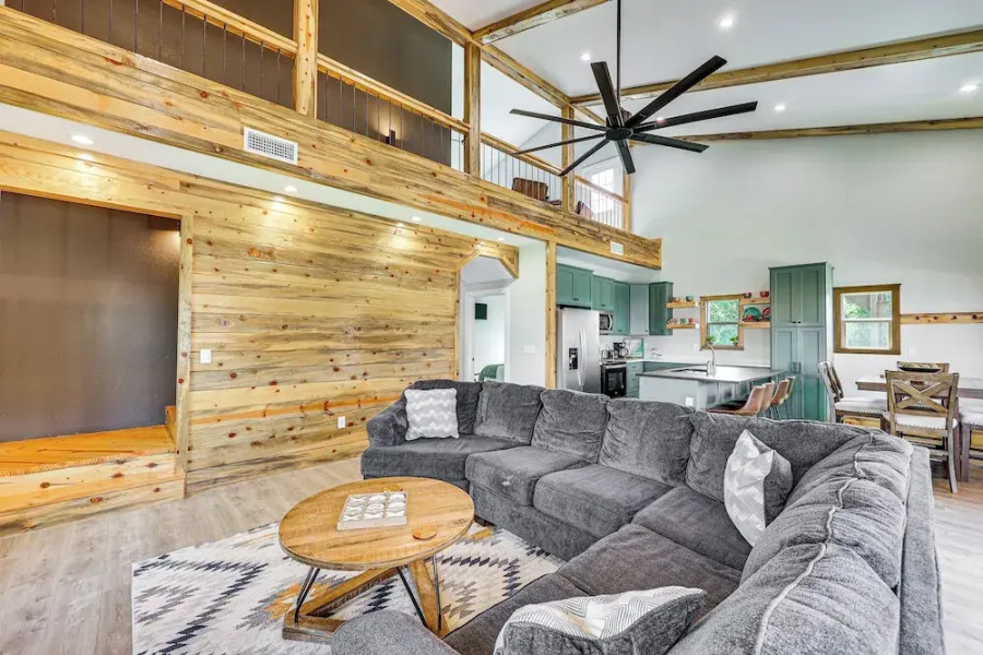 Family Tradition Glenwood Cabin w/ River Access!