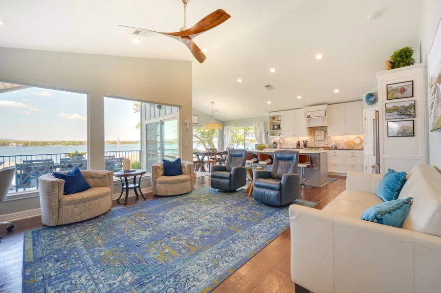 Beautiful Marble Falls Getaway on Lake Lbj!