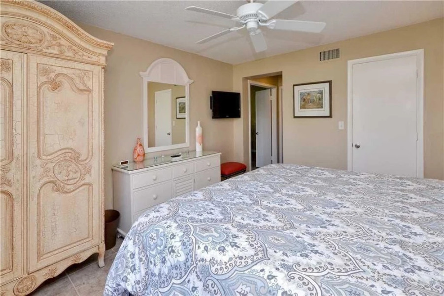 Vista Verde East 6147 - Two Bedroom Condo