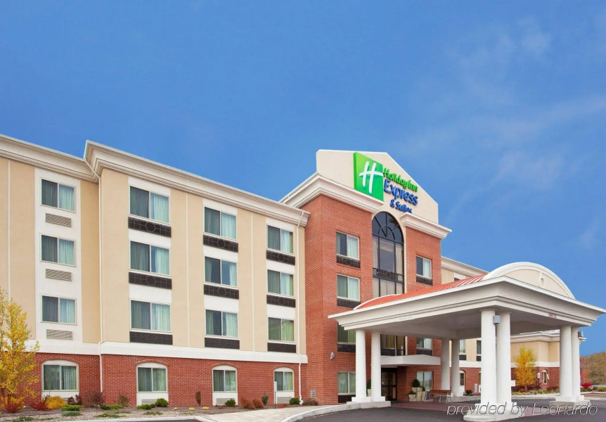 Holiday Inn Express Hotel & Suites Niagara Falls by IHG