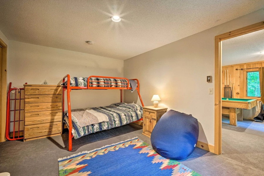 Spacious Dover Home w/ Sauna < 5 Miles to Ski!