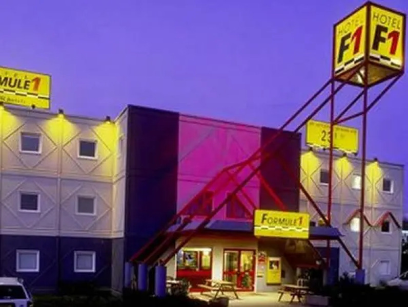 hotelF1 Dole - Renove