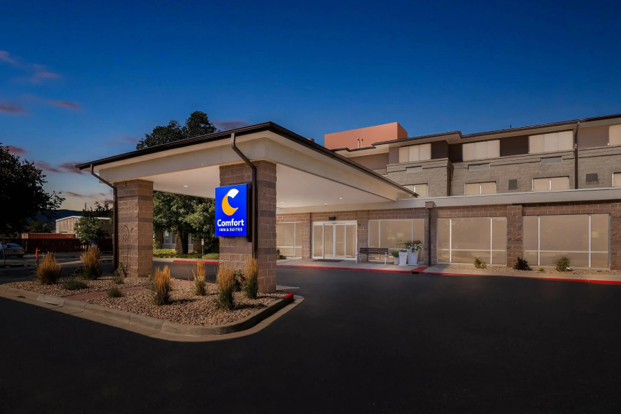Comfort Inn & Suites Boulder
