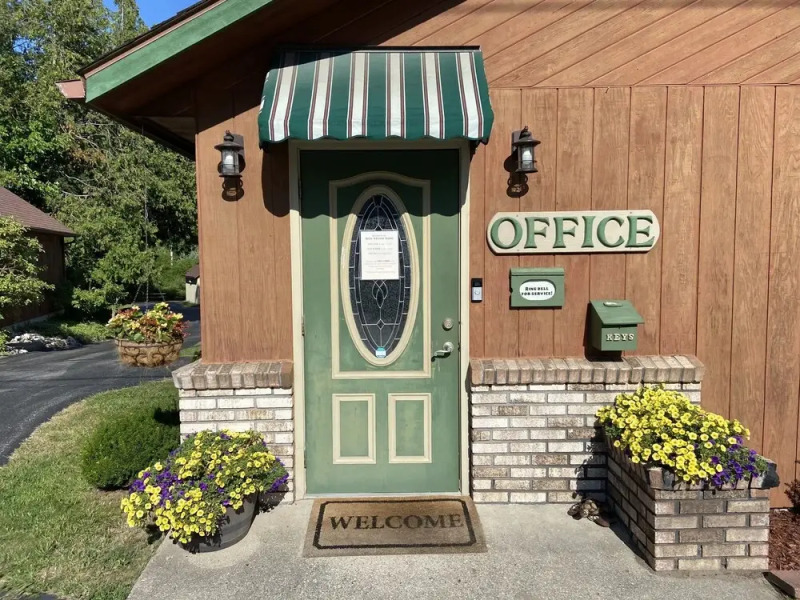 Betsie Riverside Resort