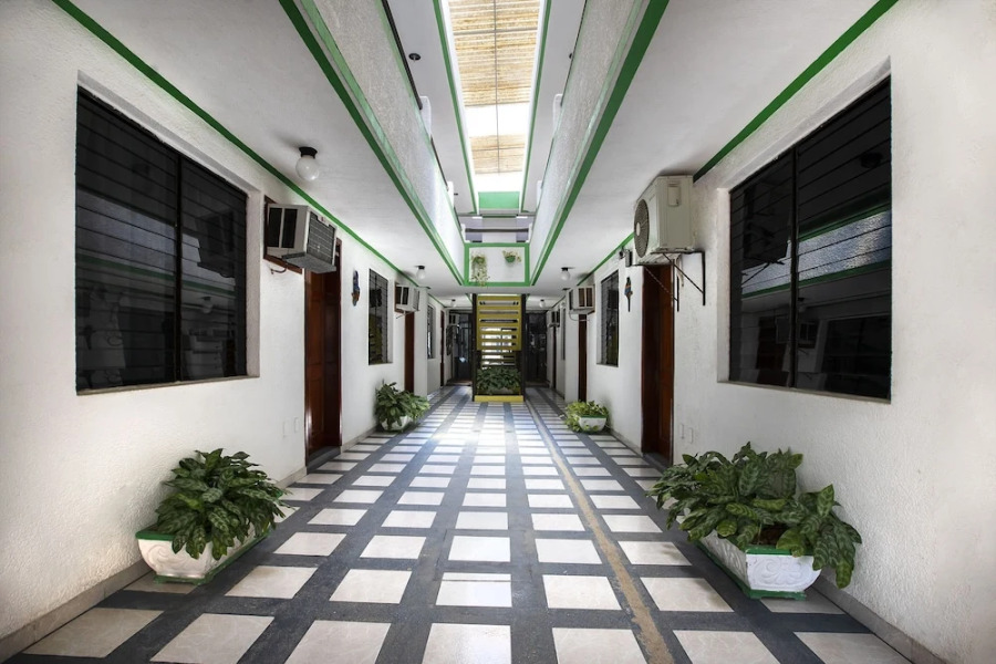 OYO Hotel Nachancan, Calderitas beach