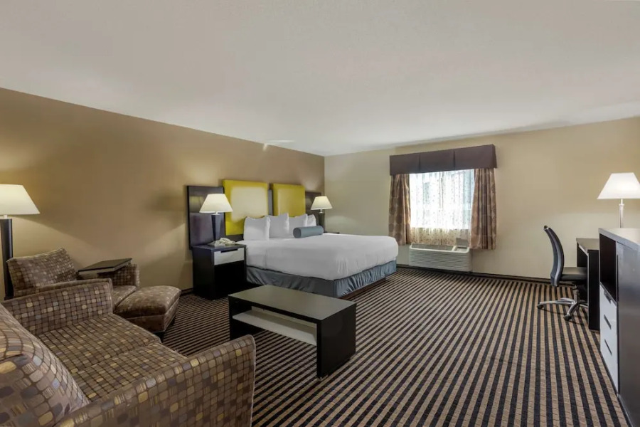 Holiday Inn Express Searcy