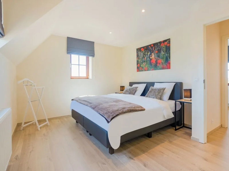 Chic Villa in Comines-warneton With Garden