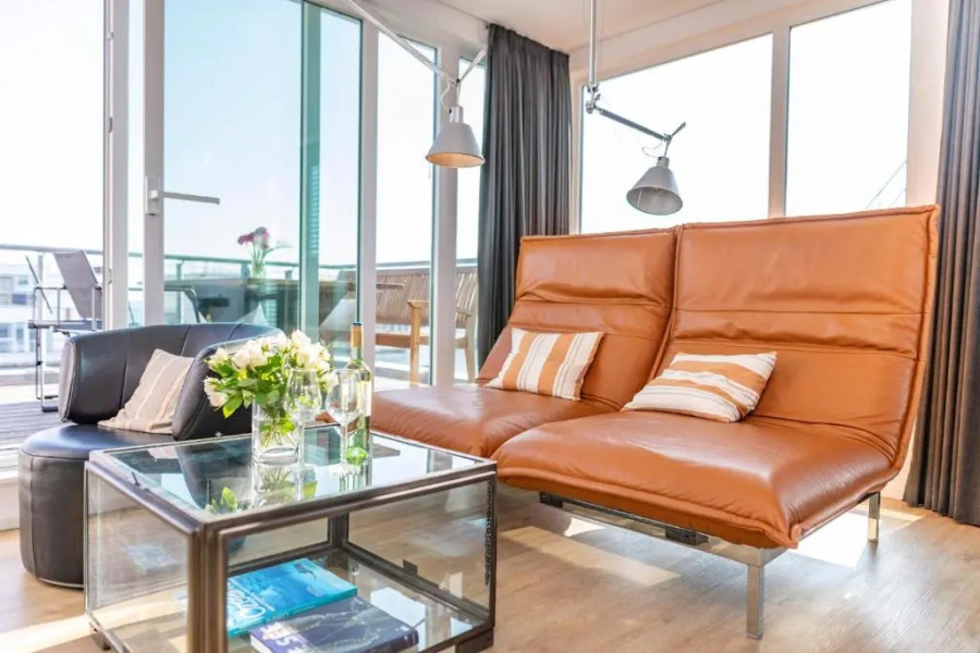 Schwimmendes Haus 10 Grad Ost