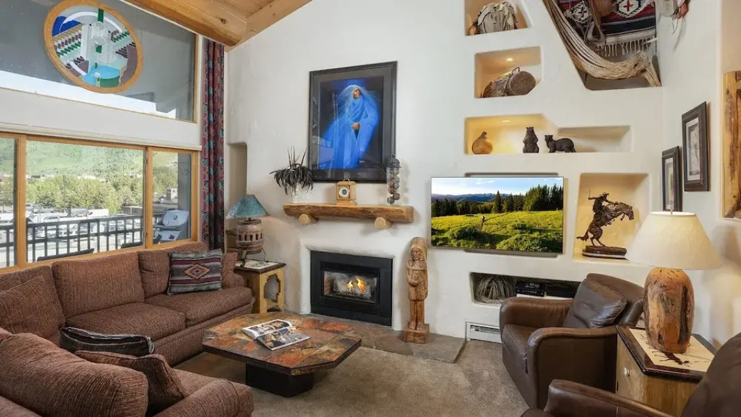 Vantage Point - CoralTree Residence Collection