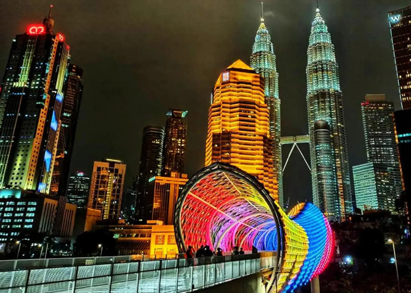 New Wave Hotel Seri Kembangan