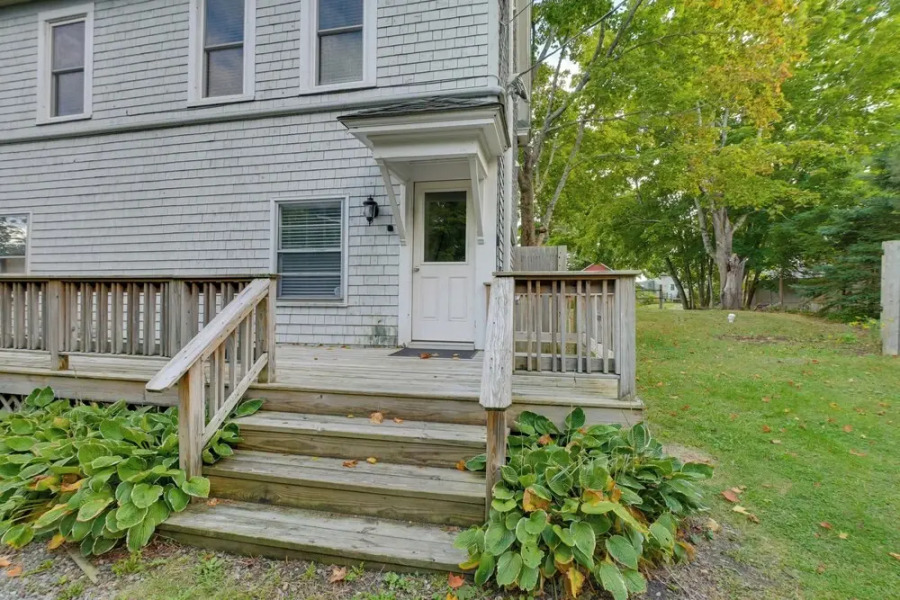 Walk to Harbor: Pet-friendly Apt in Sorrento!