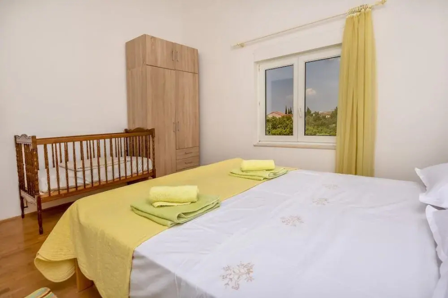 Apartment Karabatic