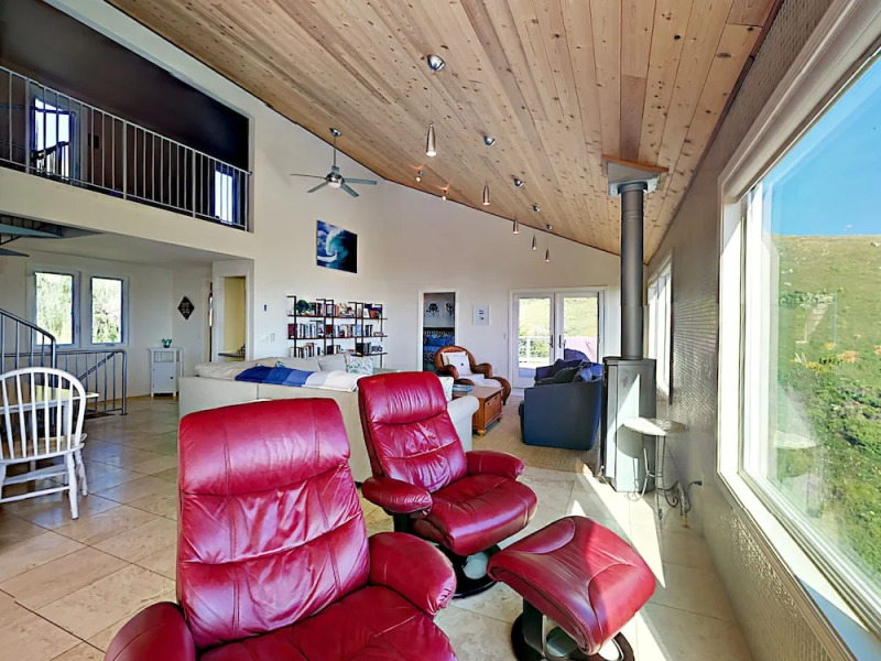 3br W/ Panoramic Ocean Views 3 Bedroom Home