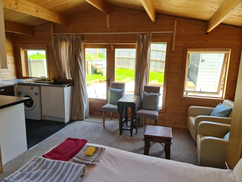 Pet Friendly Private Cabin Town Eurotunnel Beach