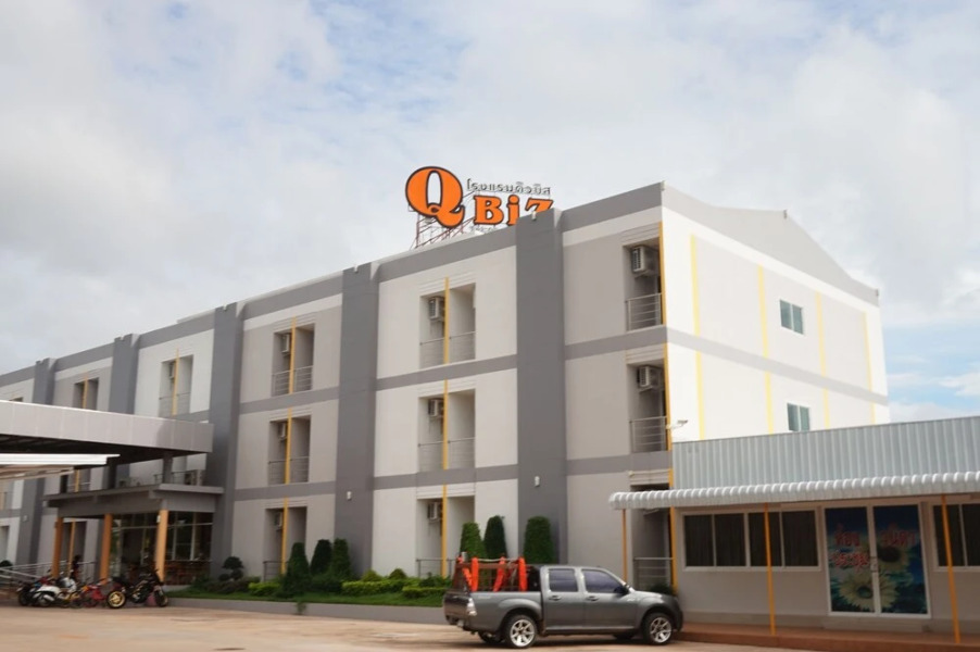 QBiz Hotel Kalasin