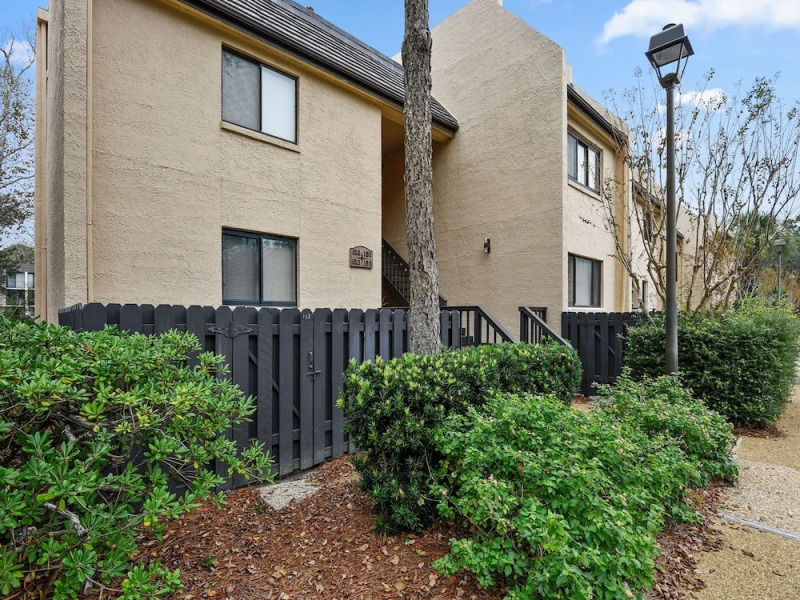 Island Club by Vtrips