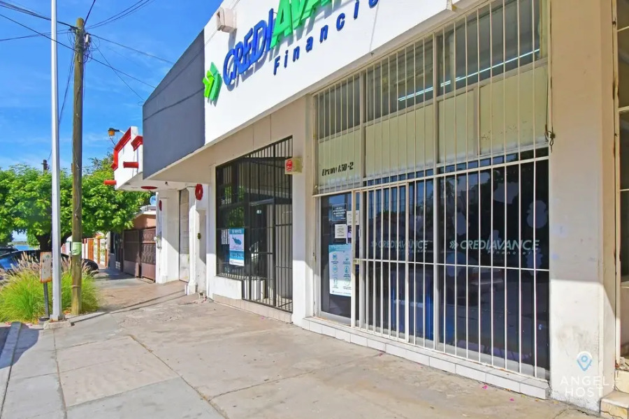 Colorful Zen APTs 2 Blocks to the Beach